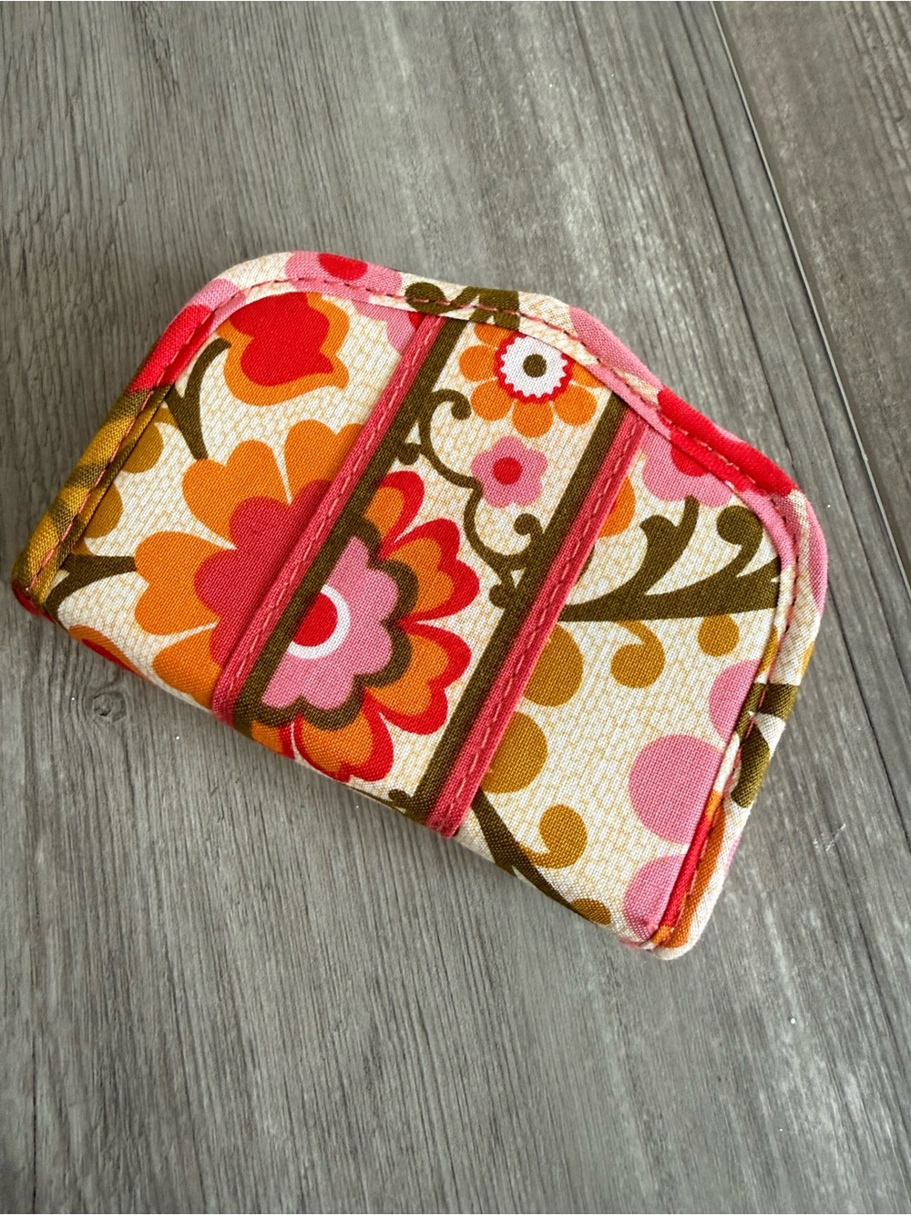 Vera Bradley Magnetic Floral Card Case NWOT